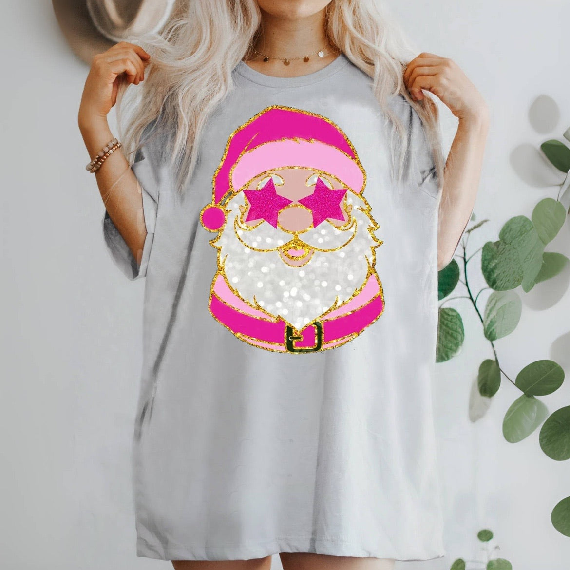 Santa with Pink Sunglasses Trendy T-shirt